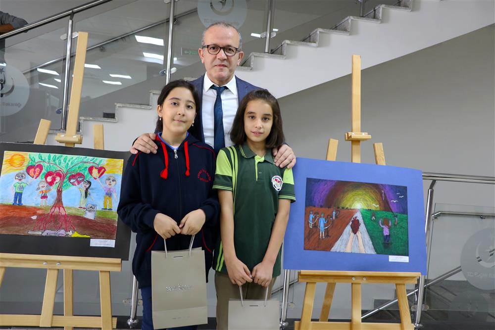 Picture Exhibition opens at Provincial Directorate of Health to mark 3 - 9 November Organ Donation Week